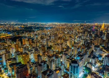 Desembarque de estrangeiros em São Paulo cresce 21% em 2025