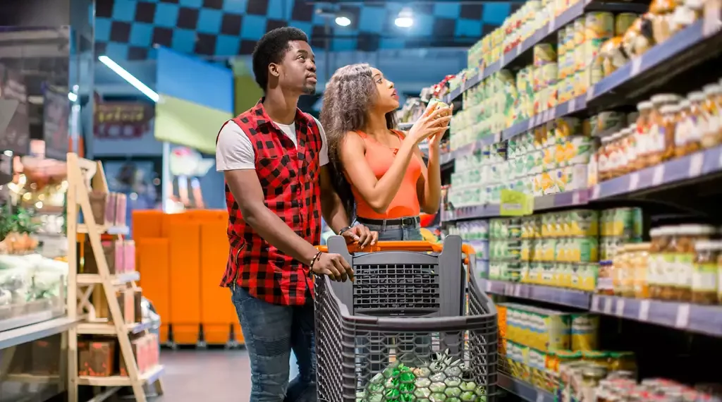Supermercados vendem menos comida apesar da trégua da inflação