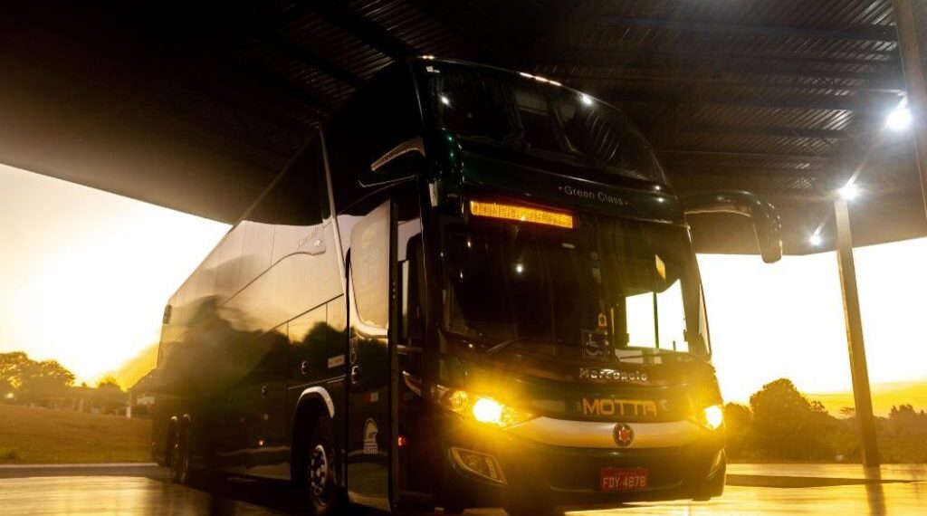 Marcopolo fecha 2025 com lucro estável, exportações em alta e queda no Ebitda