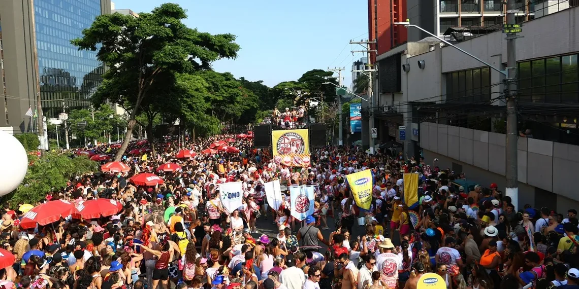 Omo Lavanderia patrocina Bloco Não Serve Mestre em São Paulo