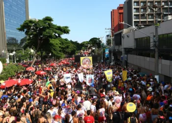 Omo Lavanderia patrocina Bloco Não Serve Mestre em São Paulo