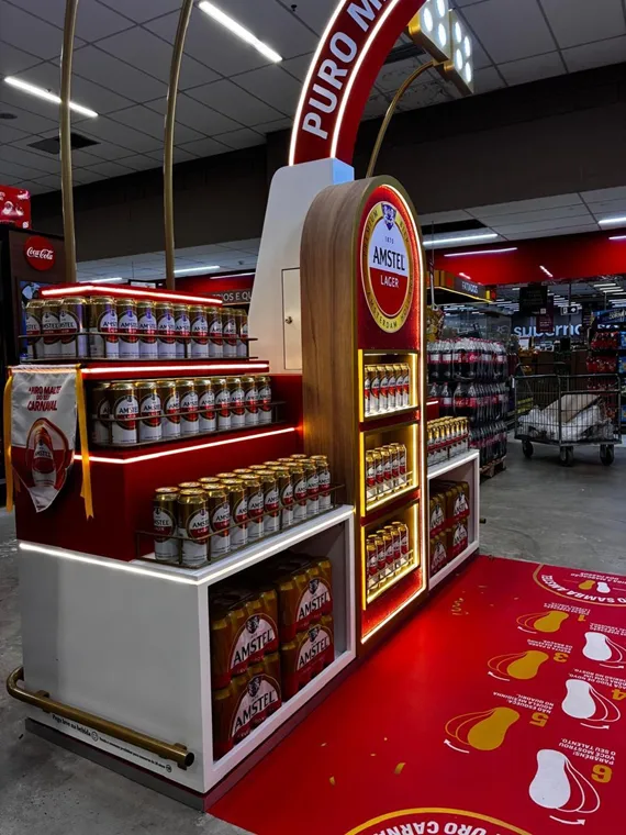 Amstel transforma pontos de venda em experiências de Carnaval