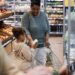 Consumo das famílias avança em janeiro com recuo nos preços do leite e do arroz
