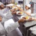 Foodservice em alerta: pessoas viraram o maior gargalo da operação
