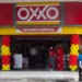 Oxxo avança em retail media e leva telas digitais para 50 lojas em São Paulo