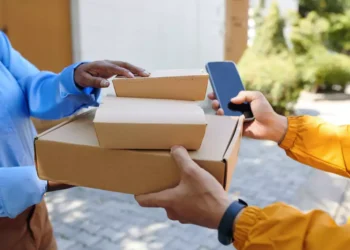 Compre seu próximo carro no app de delivery de restaurante