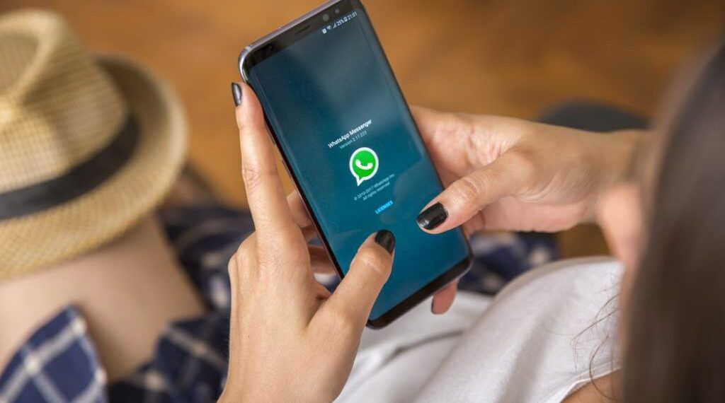 Elo compra tecnologia de IA e leva serviços financeiros ao WhatsApp