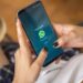 Elo compra tecnologia de IA e leva serviços financeiros ao WhatsApp