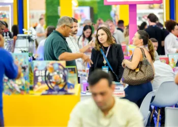 Varejo de brinquedos supera R$ 10 bilhões e amplia peso do e-commerce no Brasil