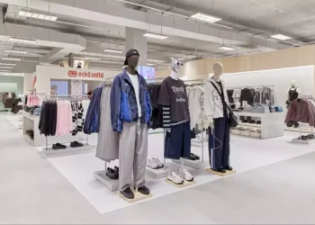 Bershka aposta em loja imersiva para conquistar geração conectada