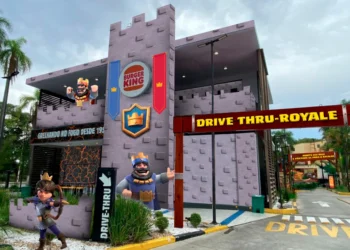 Burger King e Clash Royale criam loja temática