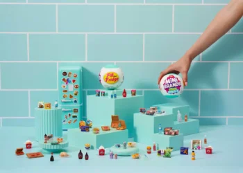 Mini geladeira viral do TikTok chega ao Brasil em maio com aposta na febre dos colecionáveis