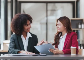 Mulheres são as que mais impulsionam outras carreiras femininas