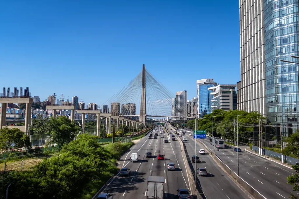 Setor imobiliário de luxo de SP movimenta R$ 16,2 bilhões