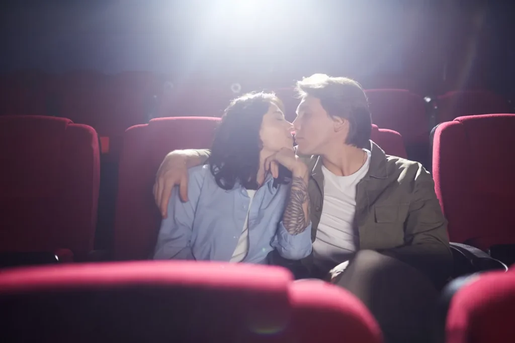 No Dia do Beijo, cinema no Rio dá benefício para quem beijar na bilheteria