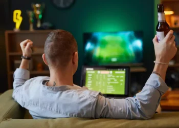 Bets ampliam inadimplência severa entre homens 35+ e mais escolarizados