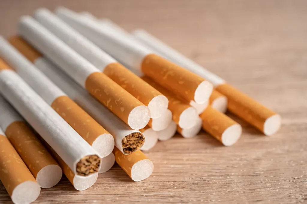 Governo eleva imposto do cigarro para bancar querosene e biodiesel