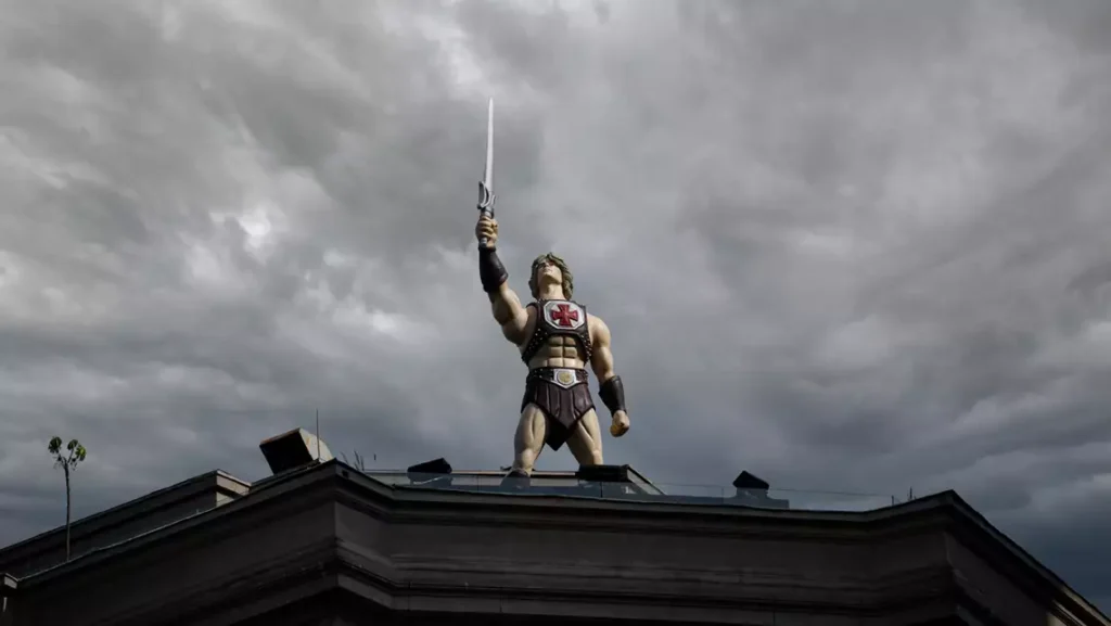 He-Man se transforma em para-raios em ação da Mattel em São Paulo