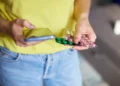 Brasileiros temem comprar medicamentos pela internet