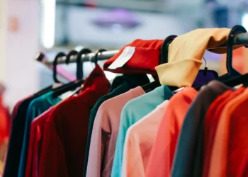 O verdadeiro impacto da guerra na moda não está no preço