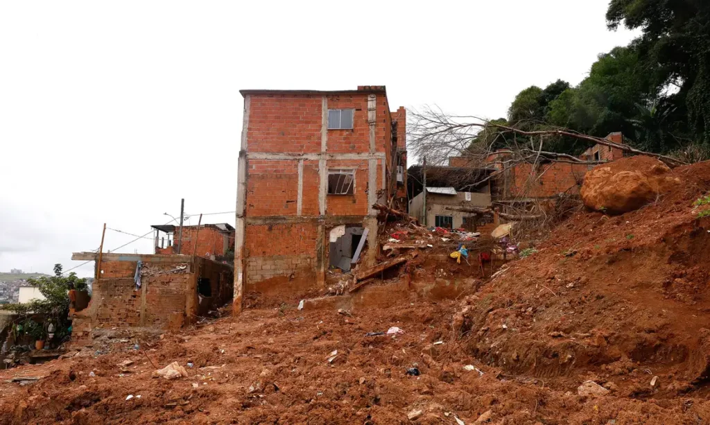 Governo destina mais R$ 75,3 milhões para atingidos por chuvas em MG
