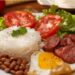 Alimentação fora de casa fica mais cara e prato feito atinge média de R$ 30,27