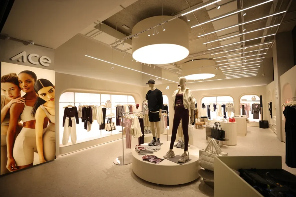 Ace, marca de athleisure da C&A, inaugura primeira unidade independente em São Paulo