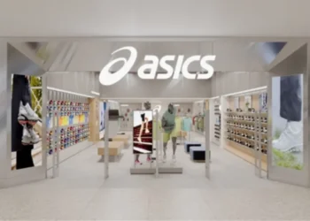 Asics inaugura loja de 400 m² no Outlet Premium Grande São Paulo