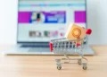 Trinio lança solução que automatiza checkout e gestão omnichannel com IA no varejo