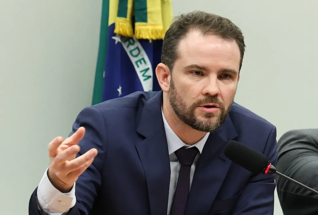 Durigan rejeita indenização por fim da escala 6x1