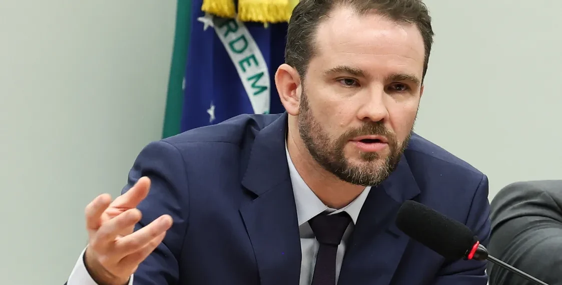 Durigan rejeita indenização por fim da escala 6x1