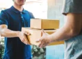 Correios e AliExpress fecham acordo para ampliar logística e rastreamento no Brasil