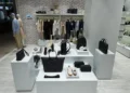 Lacoste renova loja no Cidade Jardim com novo conceito global
