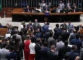 Câmara aprova, em primeiro turno, PEC do fim da escala 6x1