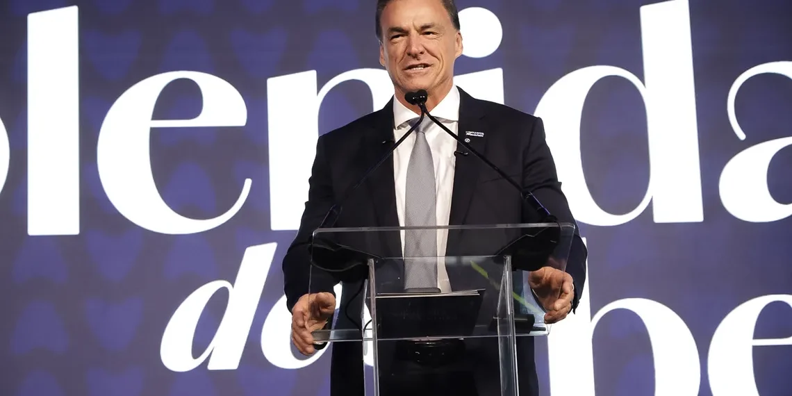 Presidente da Abras declara apoio à escala 5x2