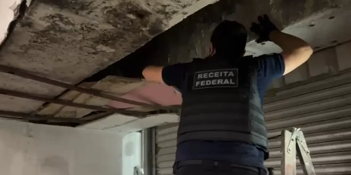 Megaoperação da Receita Federal no Brás interdita cerca de 2 mil lojas