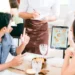 Restaurantes precisam adaptar experiência digital ao perfil do consumidor