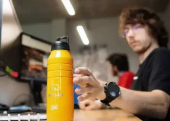 De materiais reciclados a acessórios exclusivos: varejista reinventa produtos devolvidos