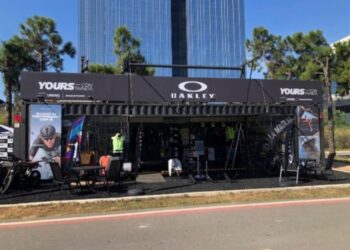 Oakley abre espaço na Ciclovia do Rio Pinheiros com teste de óculos inteligentes