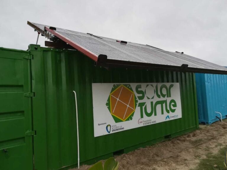 SolarTurtle: a startup que usa contêineres solares para levar energia a regiões sem rede elétrica