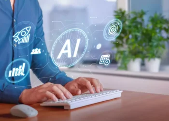 Salesforce compra agente de IA para suporte ao cliente por US$ 3,6 bilhões