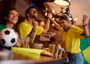 Mais de 13,5 milhões de brasileiros têm perfil de consumo aquecido para a Copa