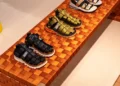 Kenner leva brasilidade à Galeries Lafayette com primeira pop-up store no prédio principal