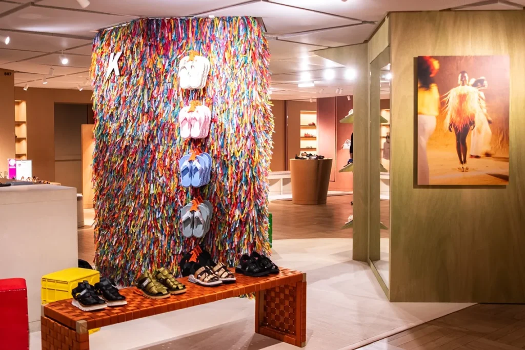 Kenner leva brasilidade à Galeries Lafayette com primeira pop-up store no prédio principal