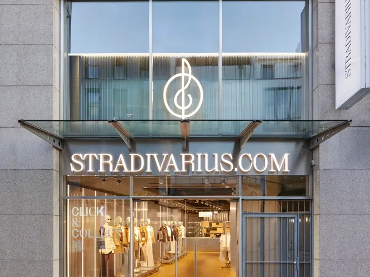 Stradivarius transforma loja em showroom exclusivo de click & collect