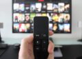 Uso de streaming pela TV Conectada avança e chega a 88 milhões de pessoas no Brasil