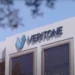 Veritone, empresa de IA, planeja demitir 25% da equipe como redução de custos