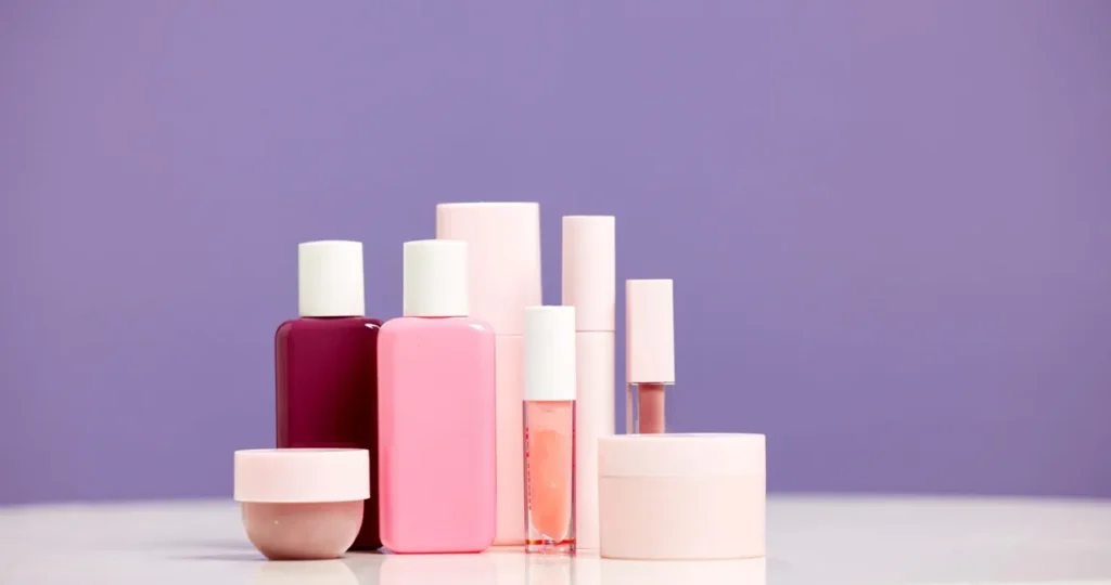 Anvisa proíbe venda e uso de cosméticos irregulares; veja a lista