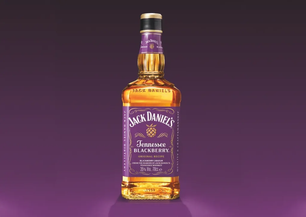 Jack Daniel's amplia linha de saborizados no Brasil