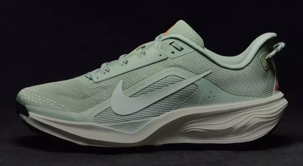 O que está por trás da decisão da Nike de cortar milhares de distribuidores na China